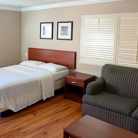 Days Inn By Wyndham San Francisco S/Oyster Point Airport Саут-Сан-Франциско Екстер'єр фото