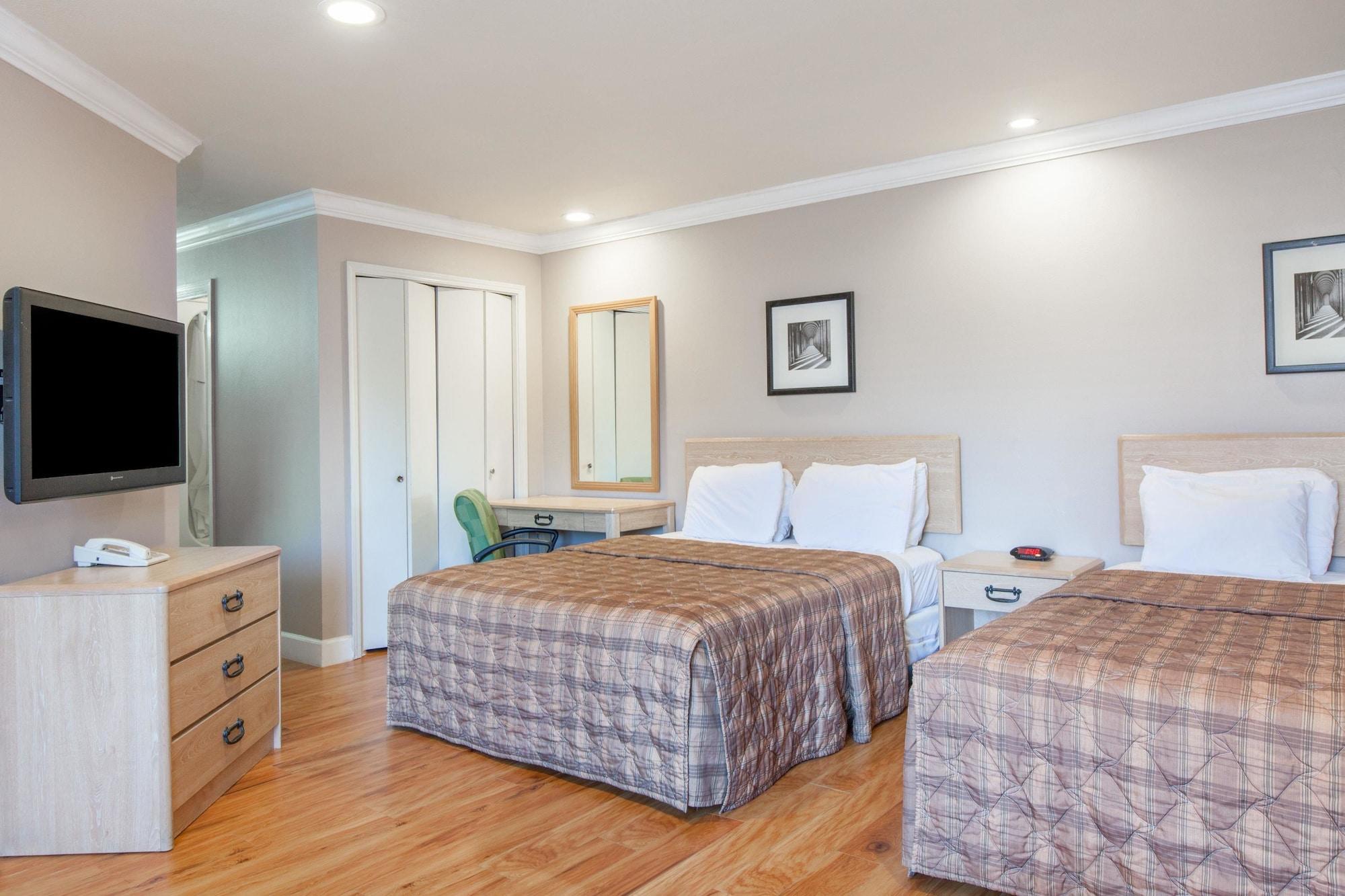 Days Inn By Wyndham San Francisco S/Oyster Point Airport Саут-Сан-Франциско Екстер'єр фото