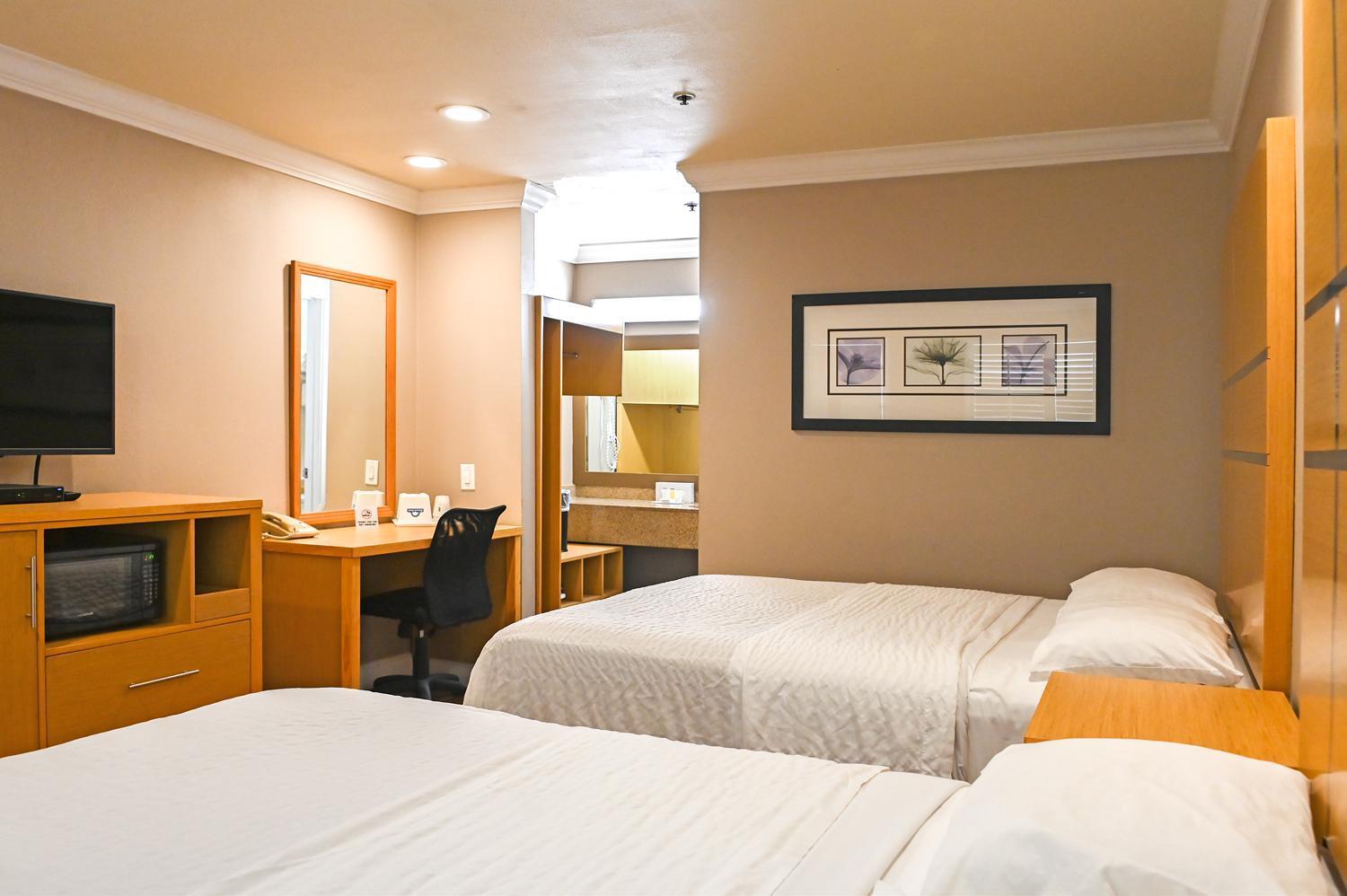 Days Inn By Wyndham San Francisco S/Oyster Point Airport Саут-Сан-Франциско Екстер'єр фото