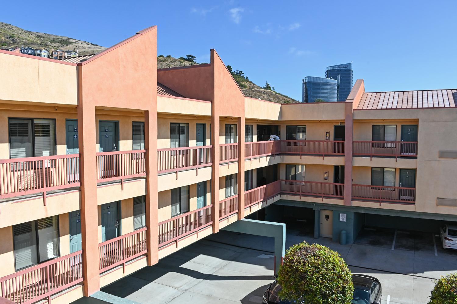 Days Inn By Wyndham San Francisco S/Oyster Point Airport Саут-Сан-Франциско Екстер'єр фото
