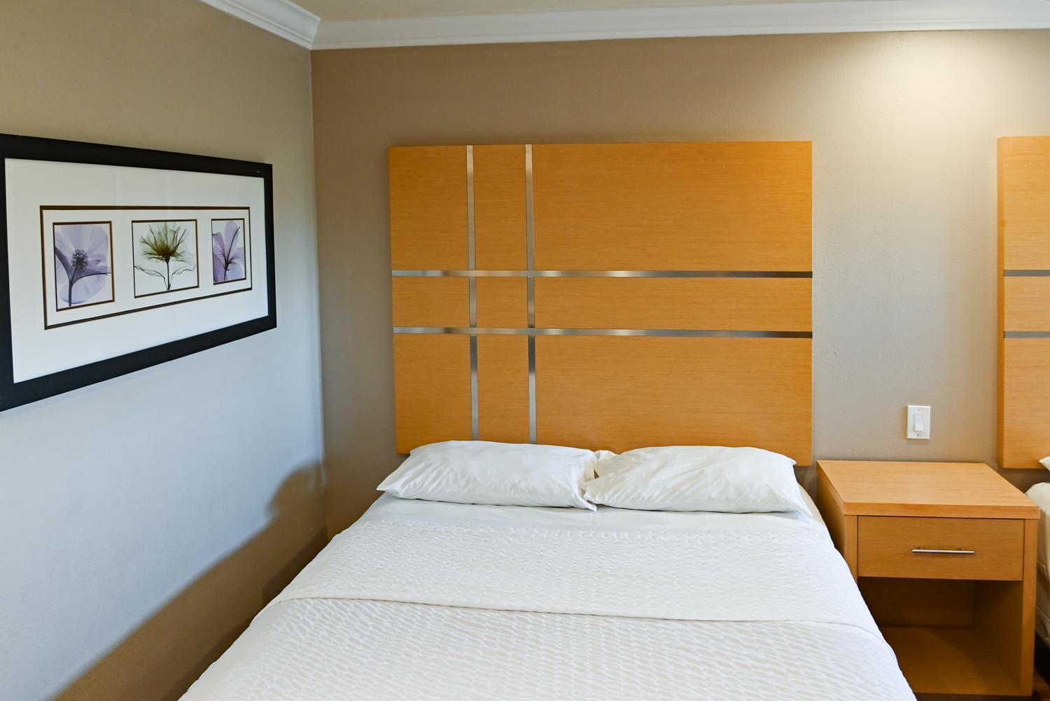 Days Inn By Wyndham San Francisco S/Oyster Point Airport Саут-Сан-Франциско Екстер'єр фото